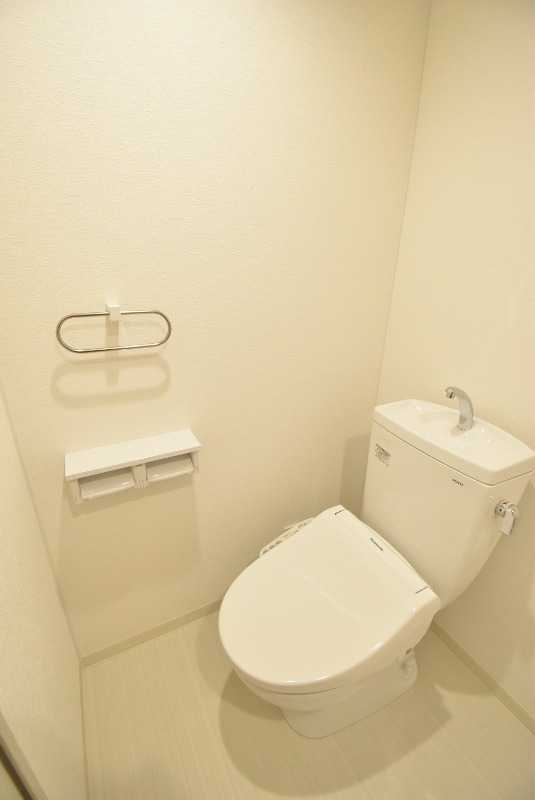 ��ʌ��������܎s����{�O���̃}���V�����̃g�C��