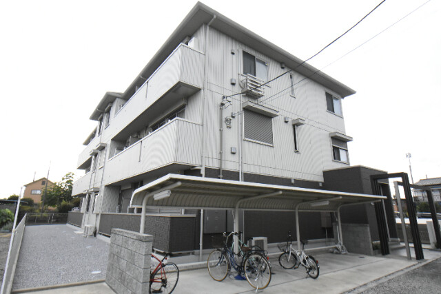 ��ʌ��������܎s������厚���[��248-2�̃A�p�[�g�̌����O��