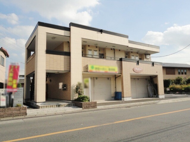 ��ʌ��������܎s�k��{�����̃A�p�[�g�̌����O��