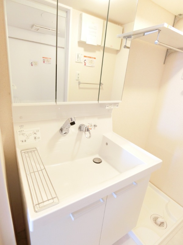 ��ʌ��������܎s������厚���[��̃A�p�[�g�̐��ʏ�