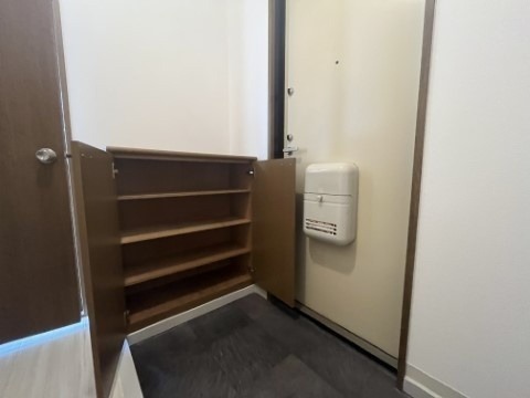 ��ʌ��������܎s��΋撇���Q���ڂ̃A�p�[�g�̌���