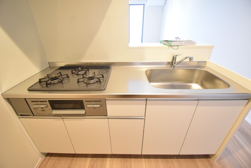 ��ʌ��������܎s�k����i���Q���ڂ̃}���V�����̃L�b�`��