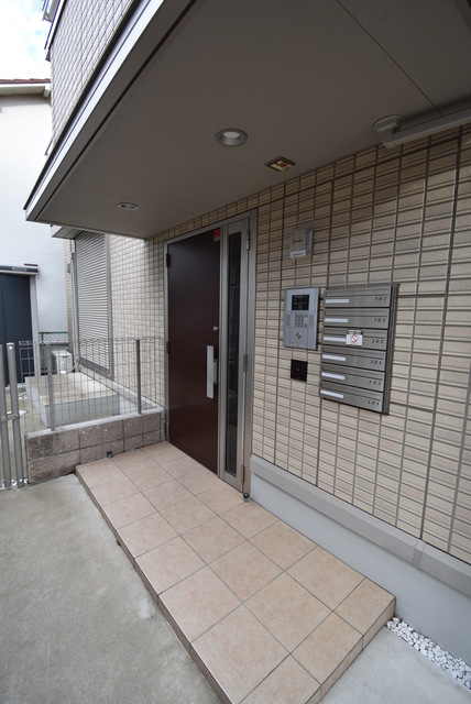 ��ʌ��������܎s�k�擌�听���P���ڂ̃A�p�[�g�̃G���g�����X