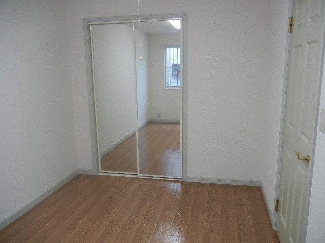 ��ʌ��������܎s�΋�厚�O���̃A�p�[�g�̂��̑������E�X�y�[�X