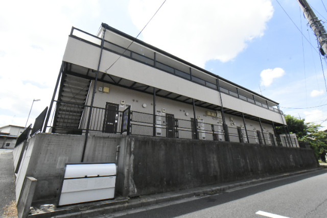 ��ʌ�����s�厚���s4038�̃A�p�[�g�̌����O��