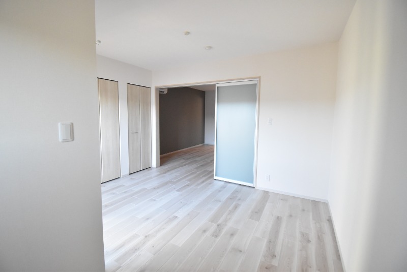 ��ʌ��t�����s��}�̃A�p�[�g�̂��̑������E�X�y�[�X