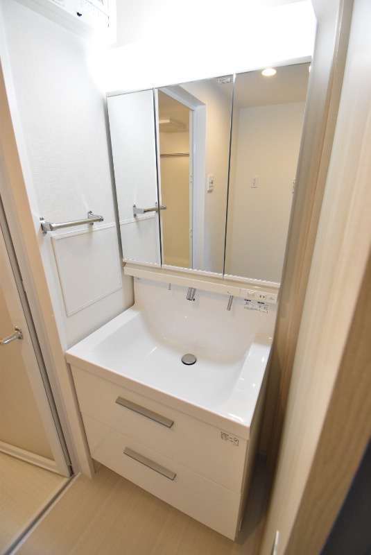 ��ʌ��t�����s��}�̃A�p�[�g�̐��ʏ�