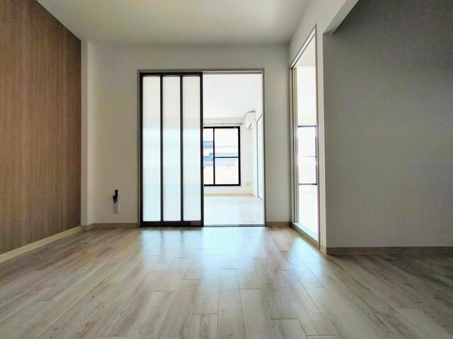 ��ʌ������s�V�P���̃}���V�����̋��ԁE���r���O