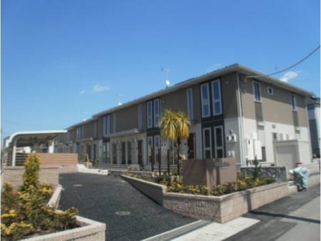 ��ʌ�����s�厚������̃A�p�[�g�̌����O��