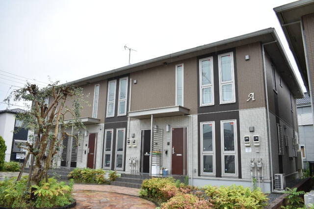 ��ʌ�����s�厚�����799-2�̃A�p�[�g�̌����O��