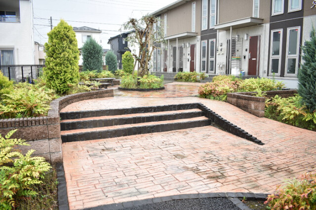 ��ʌ�����s�厚������̃A�p�[�g�̃G���g�����X