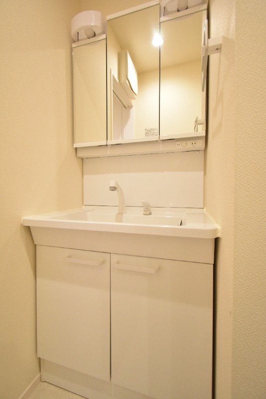 ��ʌ��������܎s��{����\���Q���ڂ̃}���V�����̐��ʏ�