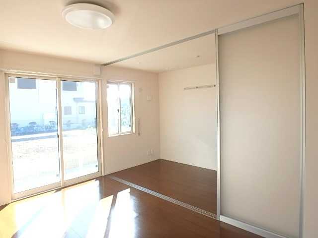 ��ʌ��������܎s���搼��{�P���ڂ̃A�p�[�g�̋��ԁE���r���O