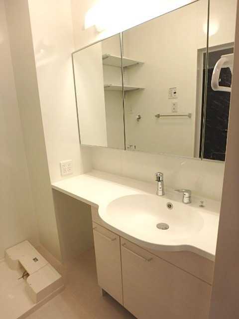 ��ʌ��������܎s���搼��{�P���ڂ̃A�p�[�g�̐��ʏ�