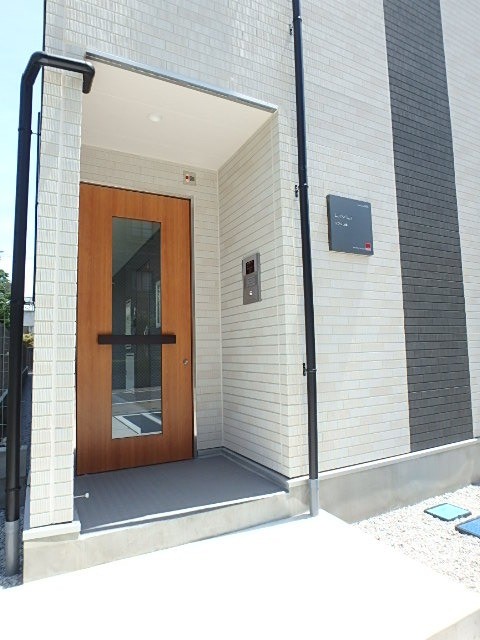 ��ʌ�����s�����P���ڂ̃}���V�����̃G���g�����X