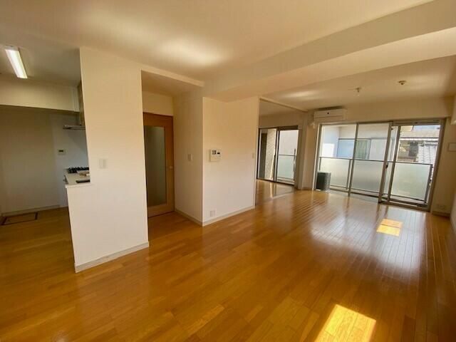 ��ʌ��������܎s�Y�a�挳���Q���ڂ̃}���V�����̋��ԁE���r���O