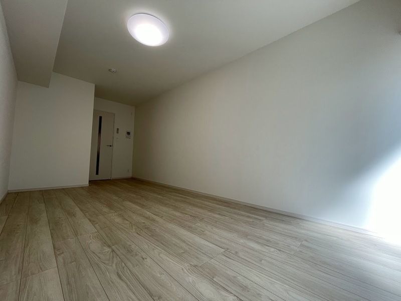 ��ʌ�����s�����Q���ڂ̃A�p�[�g�̋��ԁE���r���O