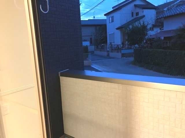 ��ʌ��������܎s��΋�厚���̃A�p�[�g�̃o���R�j�[