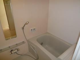 ��ʌ��������܎s�Y�a�挳���P���ڂ̃A�p�[�g�̃o�X