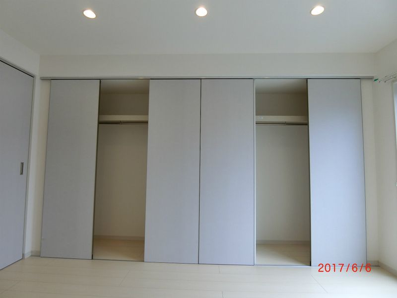 ��ʌ�����s�J�ÂP���ڂ̃A�p�[�g�̎��[