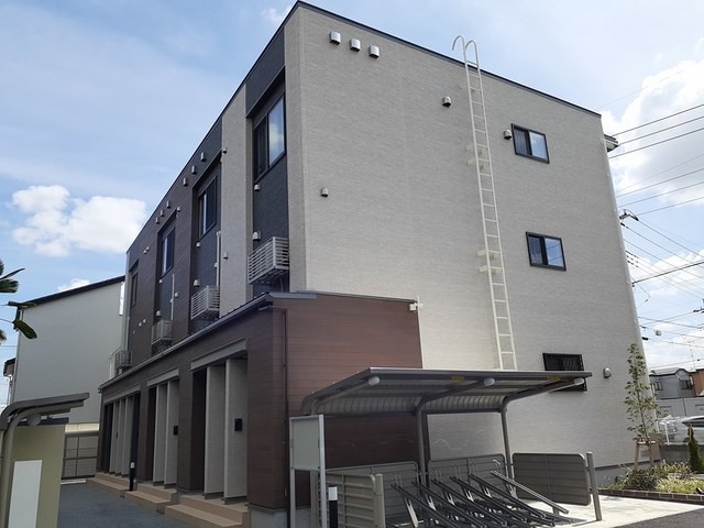 ��ʌ��������܎s����厚�w��485-3�̃A�p�[�g�̌����O��