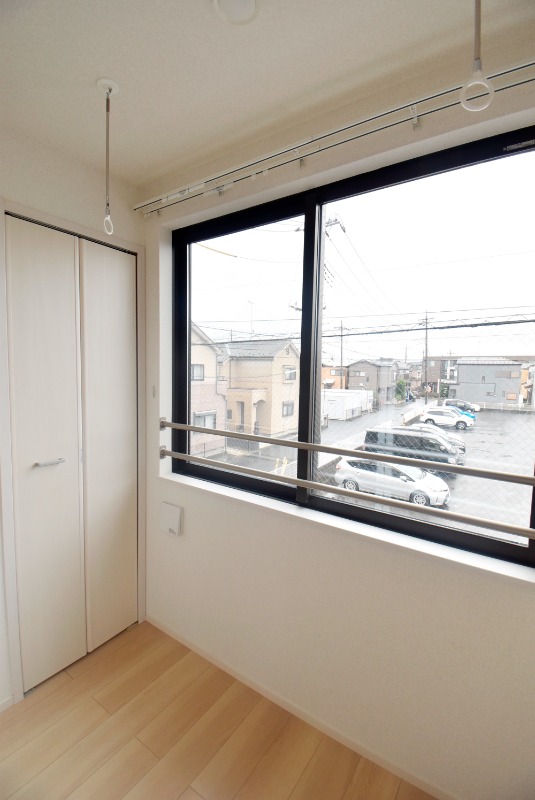 ��ʌ��������܎s����厚�w��̃A�p�[�g�̂��̑������E�X�y�[�X