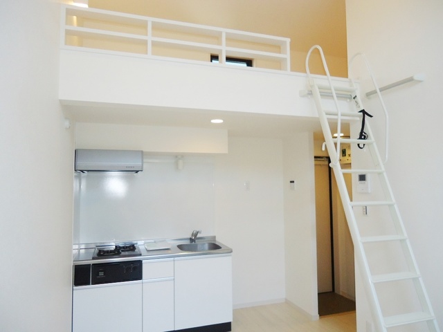 ��ʌ��������܎s�k��{�����̃A�p�[�g�̋��ԁE���r���O