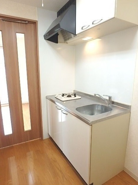 ��ʌ��������܎s�Y�a���؍�P���ڂ̃}���V�����̃L�b�`��