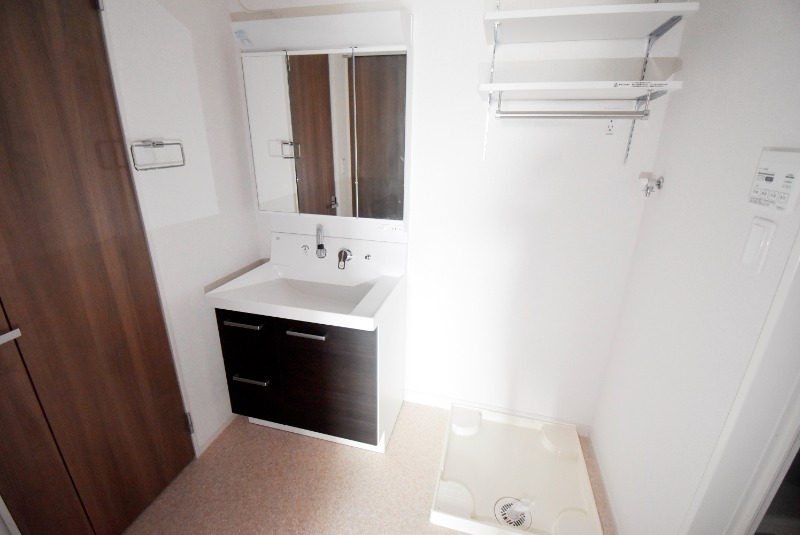 ��ʌ��������܎s����厚�w��̃A�p�[�g�̐��ʏ�