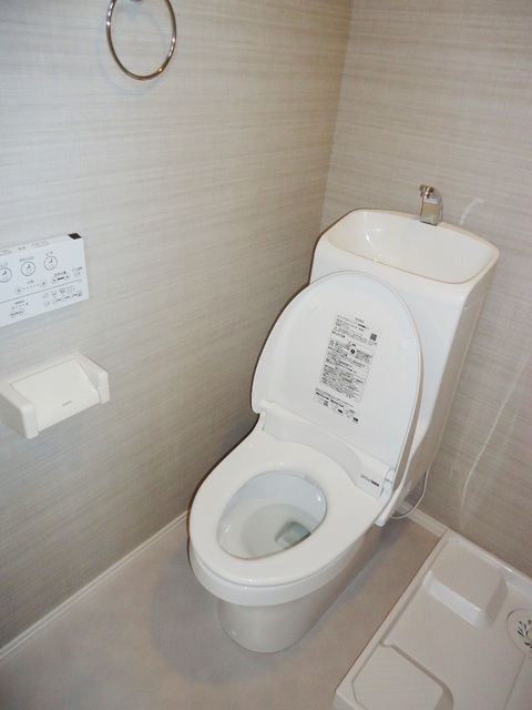 ��ʌ��������܎s�k��{�����̃A�p�[�g�̃g�C��