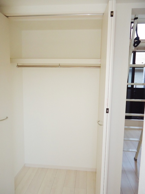 ��ʌ��������܎s�k��{�����̃A�p�[�g�̎��[