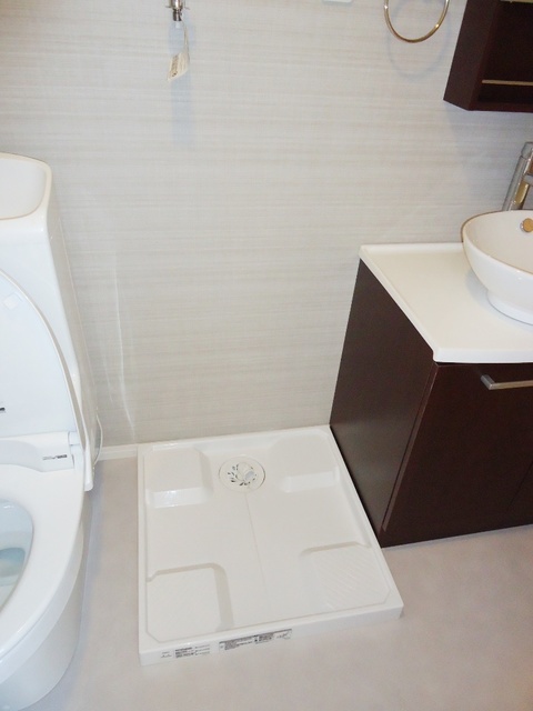 ��ʌ��������܎s�k��{�����̃A�p�[�g�̂��̑������E�X�y�[�X