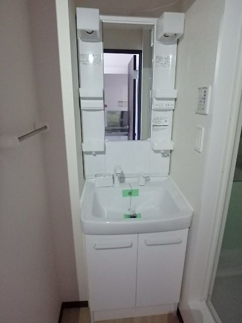 ��ʌ��������܎s��{��y�蒬�P���ڂ̃}���V�����̐��ʏ�