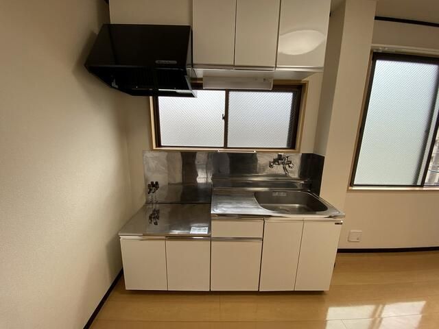 ��ʌ�����s�����P���ڂ̃}���V�����̃L�b�`��