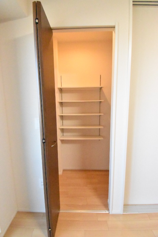 ��ʌ�����s����T���ڂ̃}���V�����̎��[