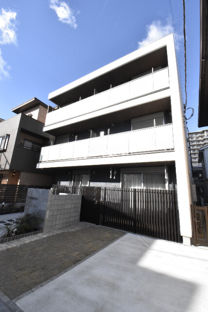 ��ʌ��������܎s������㗎���U����12-2�̃}���V�����̌����O��