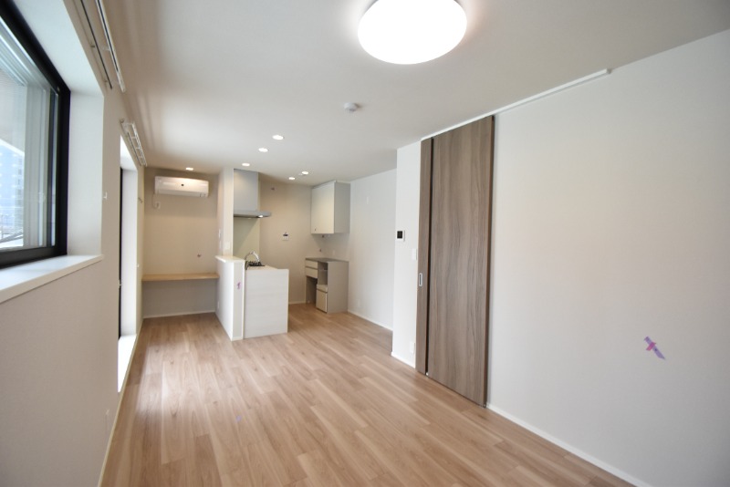 ��ʌ��������܎s�Y�a�擌�����̃}���V�����̋��ԁE���r���O