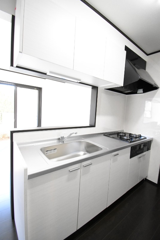 ��ʌ��@�c�s���m�؂S���ڂ̃e���X�n�E�X�̃L�b�`��