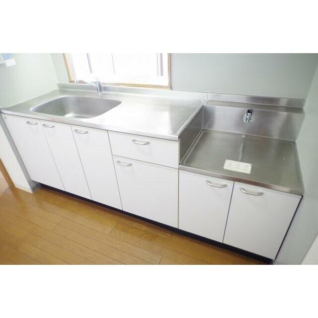 ��ʌ�����s�厚���̃}���V�����̃L�b�`��