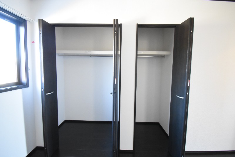 ��ʌ��@�c�s���m�؂S���ڂ̃e���X�n�E�X�̎��[