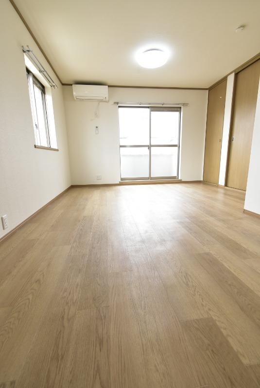 ��ʌ��t�����s�h���P���ڂ̃}���V�����̋����E���r���O