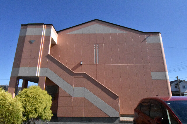 ��ʌ��k�����S�ɓޒ������j�U���ڂ̃A�p�[�g�̃G���g�����X