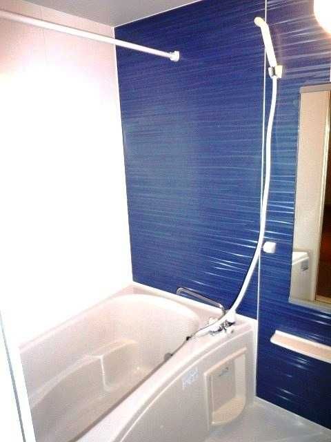 ��ʌ��k�����S�ɓޒ��h�S���ڂ̃A�p�[�g�̃o�X