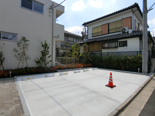 ��ʌ��������܎s��{�捂�@���P���ڂ̃}���V�����̒��ԏ�