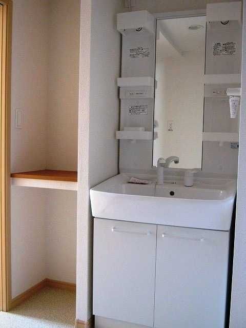 ��ʌ��k�����S�ɓޒ��h�S���ڂ̃A�p�[�g�̐��ʏ�