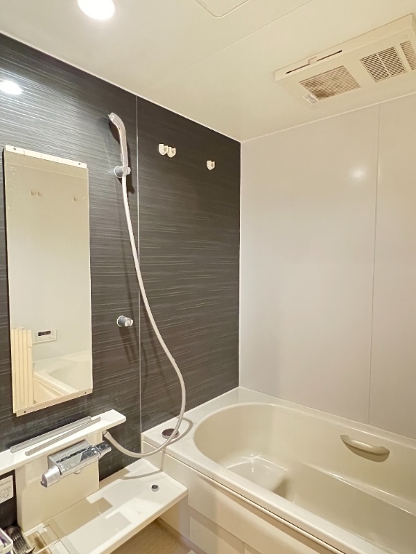 ��ʌ�����s�����R���ڂ̃}���V�����̃o�X