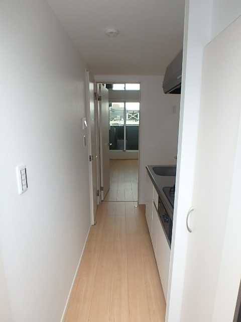 ��ʌ��������܎s�k��ޗǒ��̃A�p�[�g�̌���