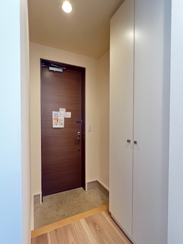 ��ʌ�����s�����R���ڂ̃}���V�����̌���