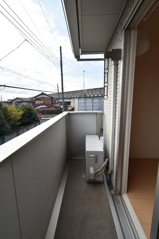 ��ʌ��������܎s�k��{�����S���ڂ̃A�p�[�g�̃o���R�j�[