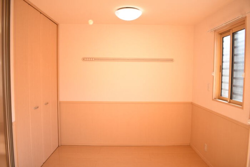 ��ʌ�����s�㕽�����P���ڂ̃A�p�[�g�̂��̑������E�X�y�[�X